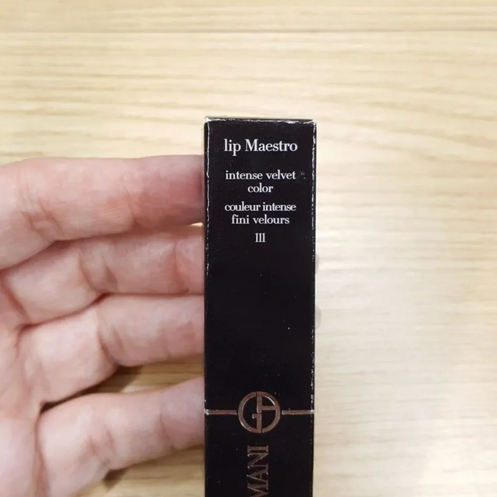 Giorgio Armani Lip Maestro Intense Velvet Color # 111 Sand